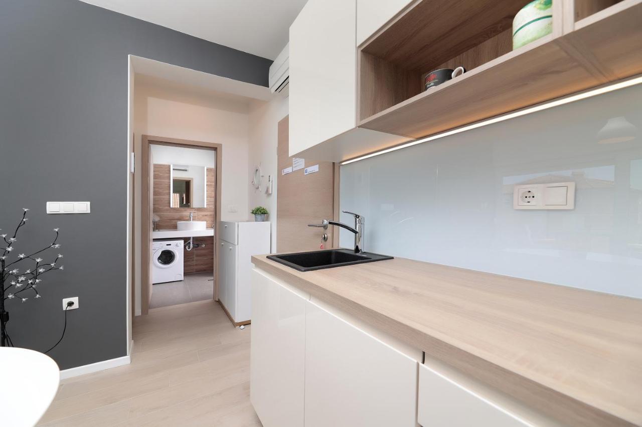 Apartment Alan 2 Vrsi Exteriör bild