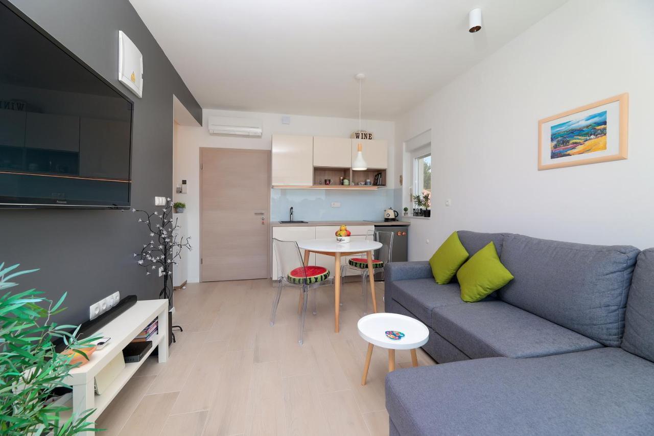 Apartment Alan 2 Vrsi Exteriör bild